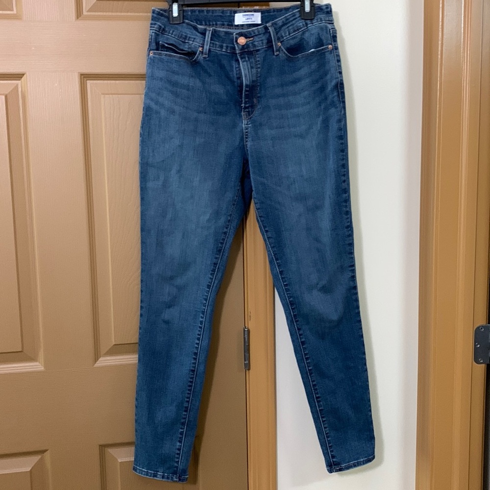 Denizen Levi Jeans - high rise skinny